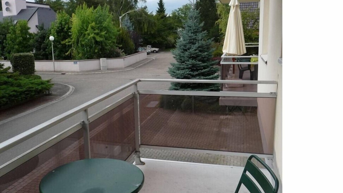Achenheim Apartment | DELIGHTFUL F2 TERRACE 11 KM FROM STRASBOURG