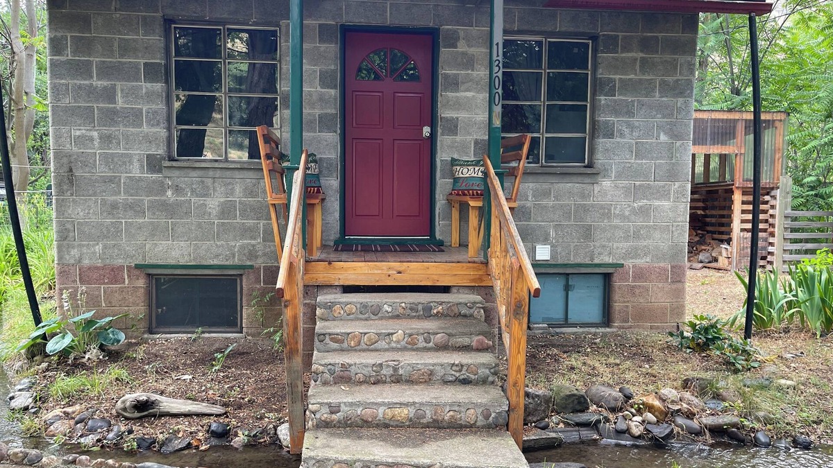 Riggins House | Delightful house with AC in charming Riggins