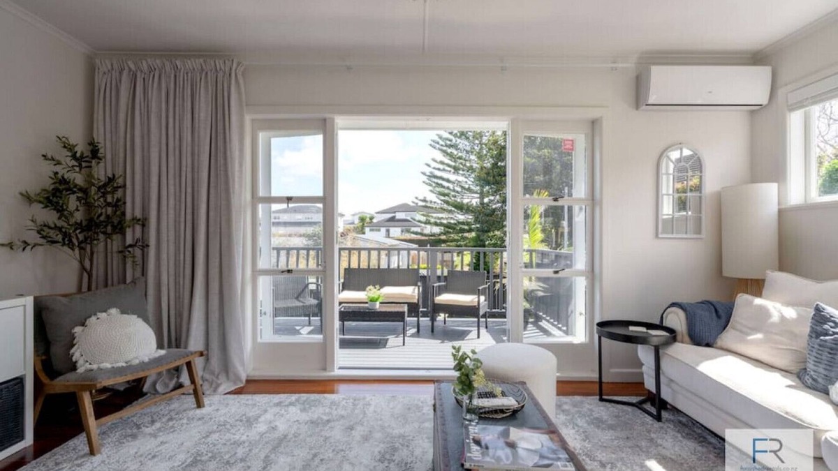 Milford House | Delightful Milford Abode