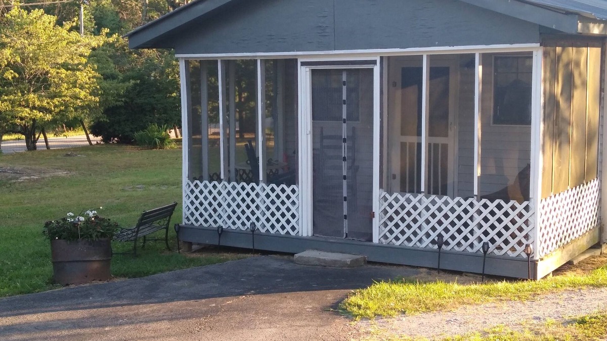 Saint Andrews Apartment | Delightful, pet friendly 1-bedroom apartment in beautiful Sewanee