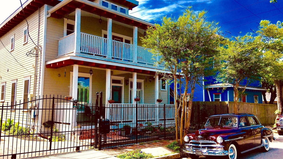 Montrose Apartment | Delightful, Relaxing, Restored Historic Apartment in Montrose section of Houston