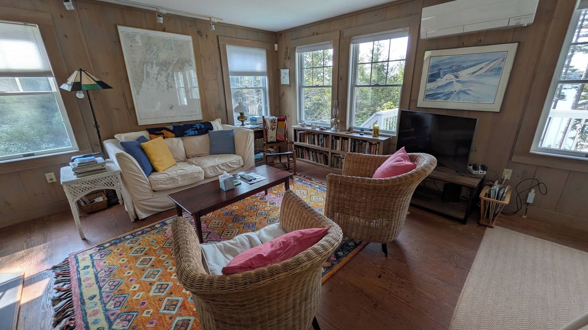Friendship Cottage | Delightful, Secluded Seaside Cottage at Martin Point