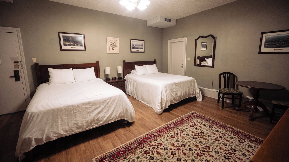 Shawnee On Delaware Hotel | Delightful Stay Awaits | Scenic Pocono Mountain View | Golf Access