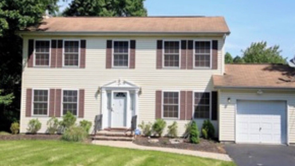 Arlington Heights House | Delightful Vacation Home