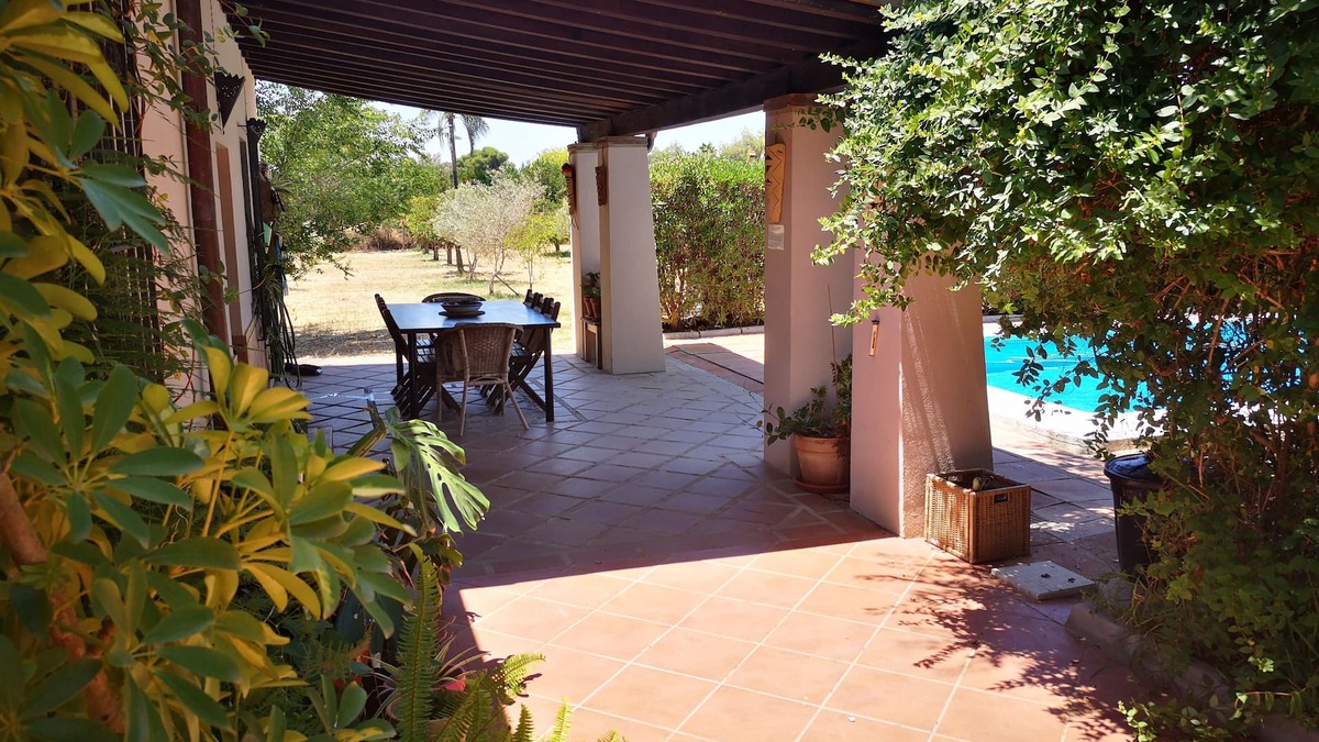Carmona House | Delightful villa, private pool, 20 mins Seville, 10 mins airport, semi-rural