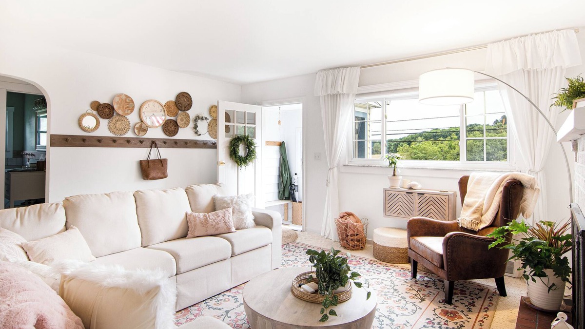 Saxonburg House | Delightful & Well Provisioned 3 Bedroom Home in Ideal Location