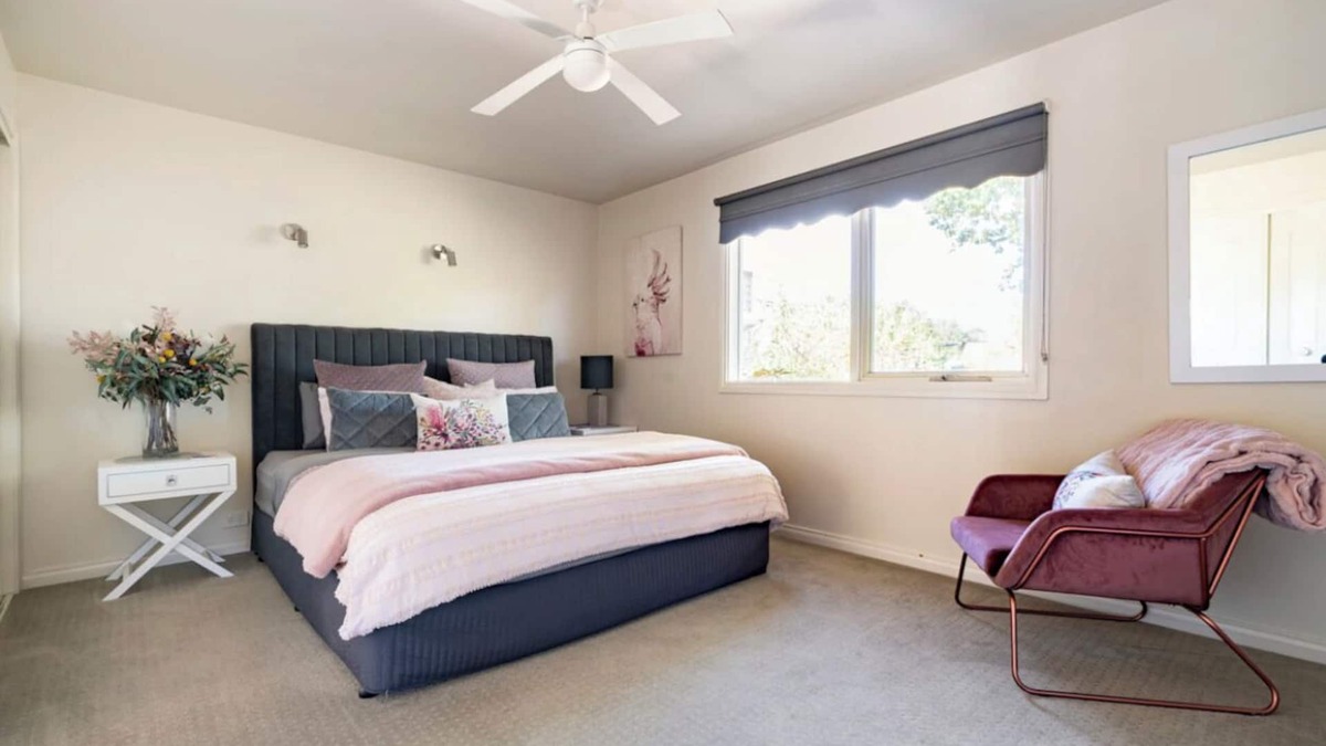 Creswick House | Delightfully stays is walking distance to Main Street in a quiet location