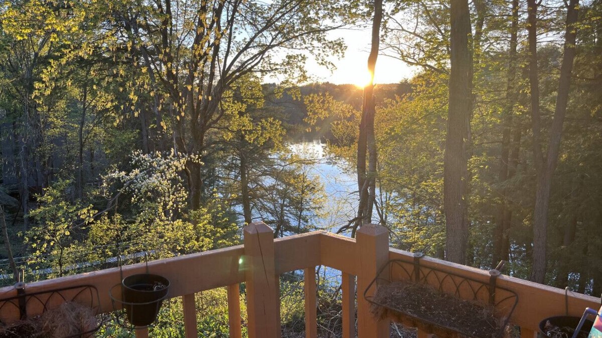 Leland Ski Chalet | Dells area pet-friendly lake house w/HOT TUB! (and boat avail.)