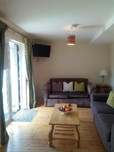 Ashbourne Apartment | Delphi Cottage