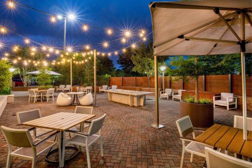 Chesapeake Hotel | Delta Hotels by Marriott Chesapeake Norfolk