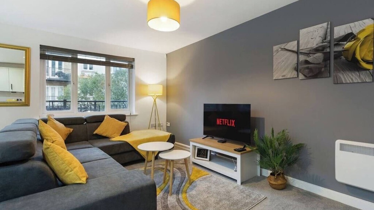 High Wycombe Apartment | ★Deluxe 2 bed flat w/free parking★