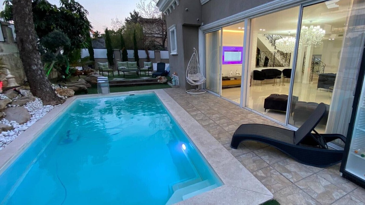 Rishon LeTsiyon House | Deluxe 4BR Villa Spa in Rishon LeZion