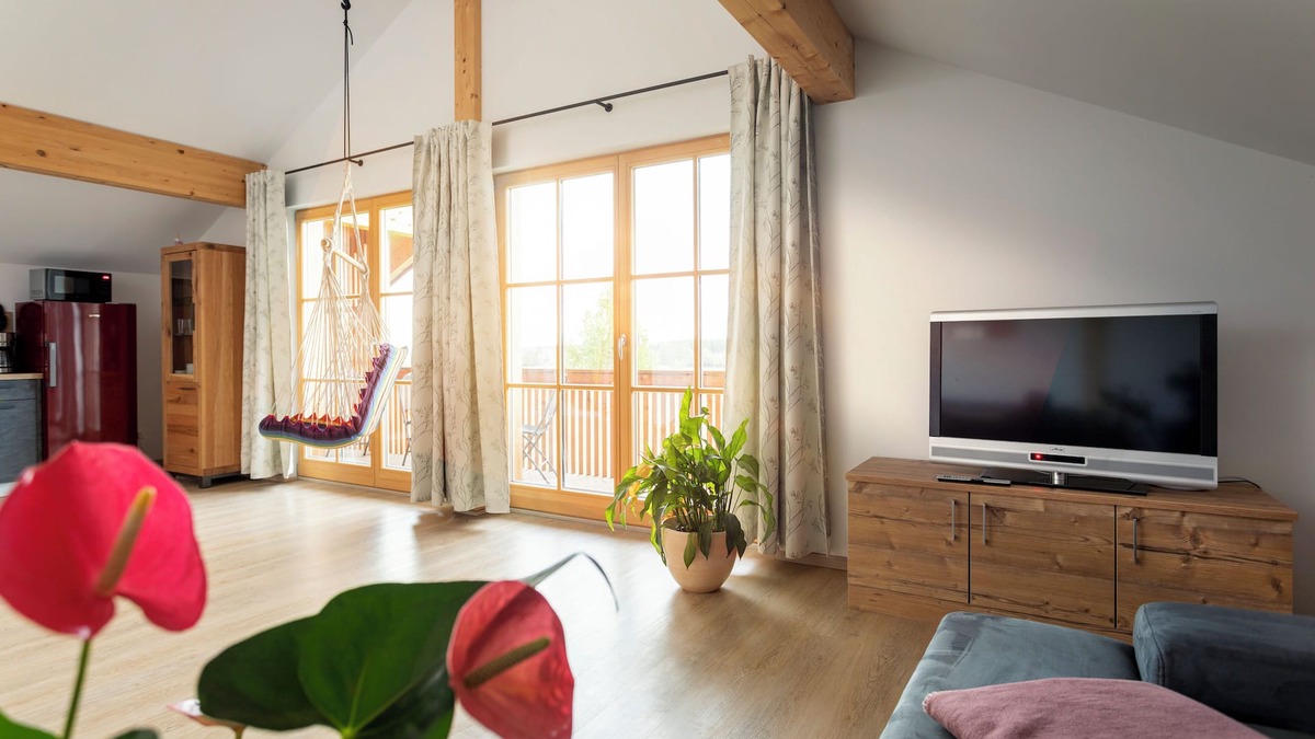 Otterfing Apartment | Deluxe apartment 90m² with balcony