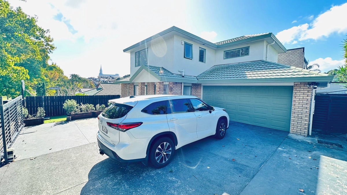 Goodwood Heights House | Deluxe Beauty House near Auckland Airport and City