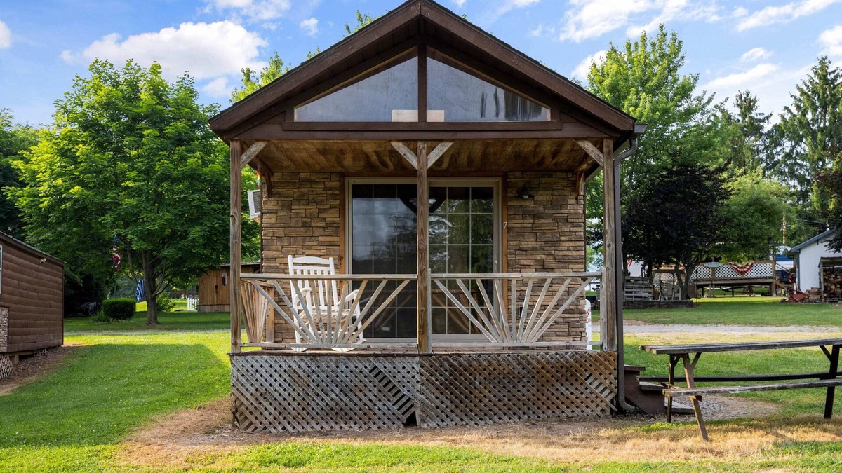 Mifflinburg Cabin | Deluxe Cabin5 Within Campground