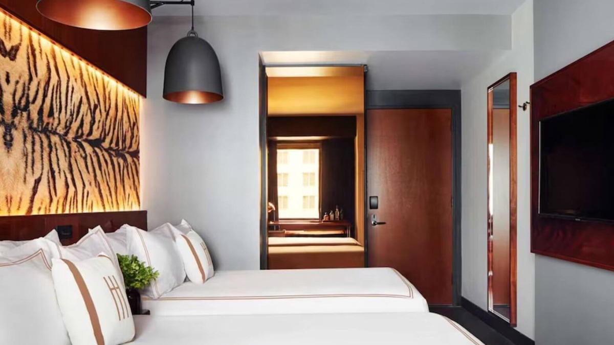 Midtown Hotel | Deluxe Double Double | Hotel Hendricks | Pet-friendly & Near Times Square
