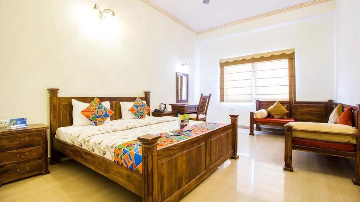 Jagatpura Hotel | Deluxe Double Room #1/W breakfast