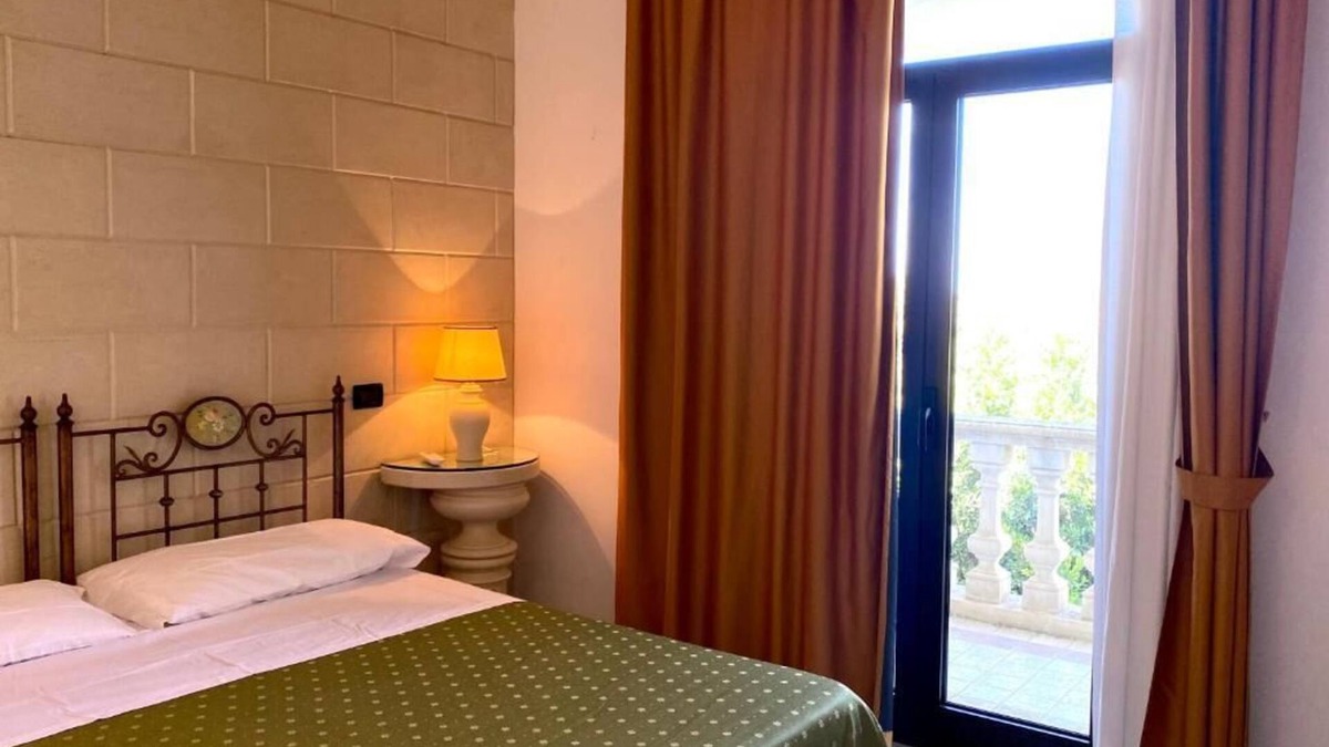 Sternatia Apartment | Deluxe Double/Twin Room - Martanì