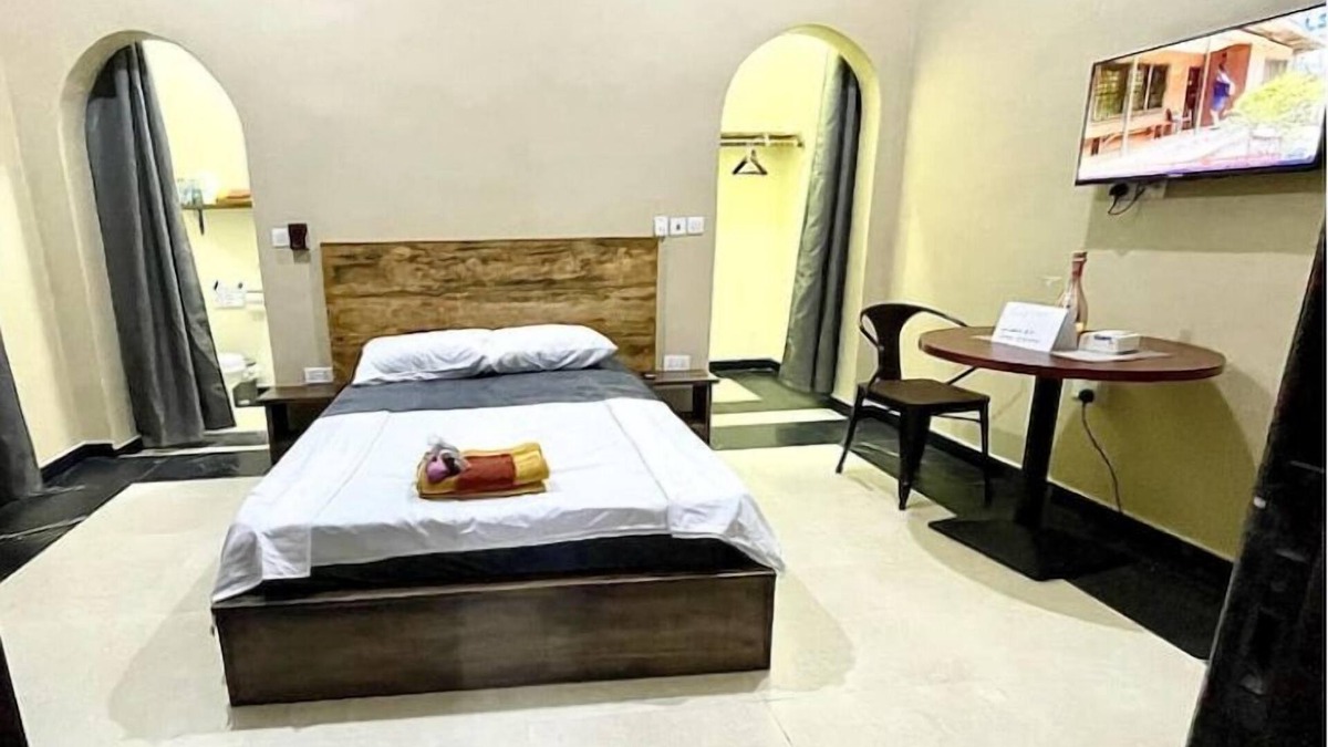 Ashaiman Apartment | Deluxe en-suite studio apartment at Sanga Estates