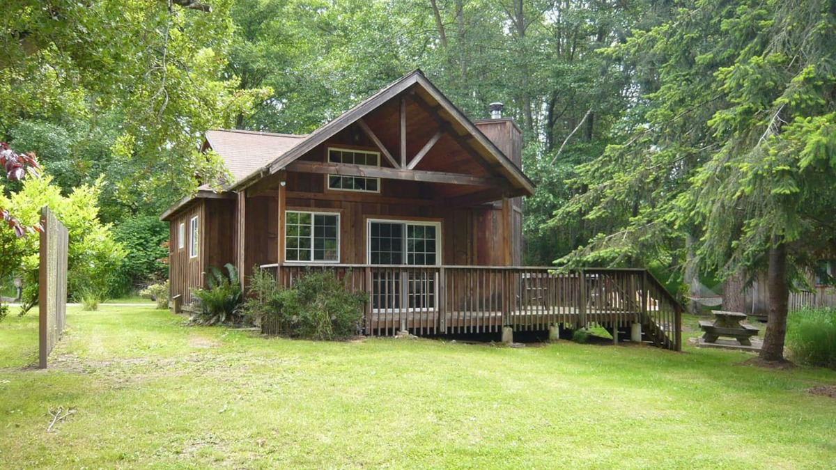 Eastsound Cabin | Deluxe Garden Studio w/Bunk House