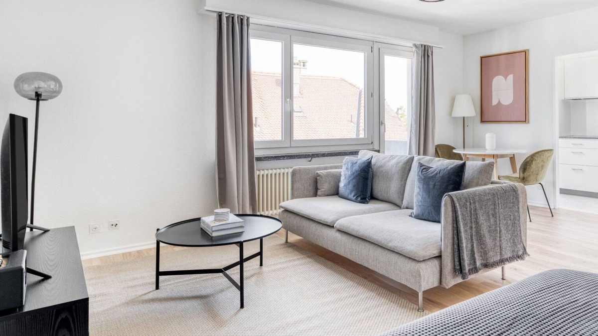 Iselin Apartment | Deluxe Iselin 1 Room w/Storage, 1min to Local Market, by Blueground