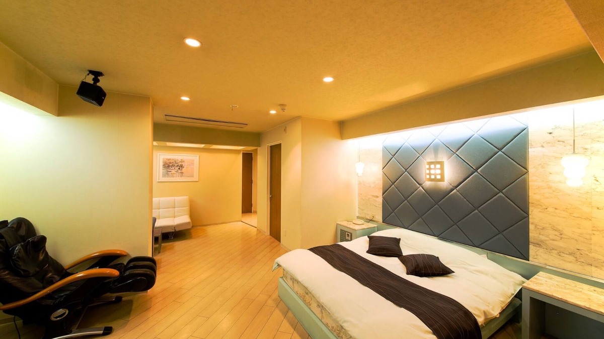 Uehonmachi Hotel | Deluxe King Room/Osaka Ōsaka