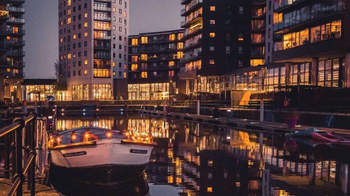 Leeds Apartment | Deluxe Leeds City Apt Balcony View&Free Parking!