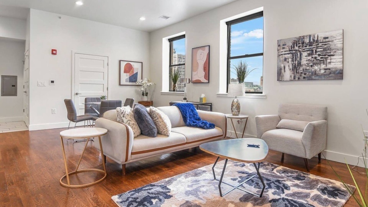 Central Business District Hotel | ★Deluxe Modern ★2BR King ★30 minutes to Manhattan