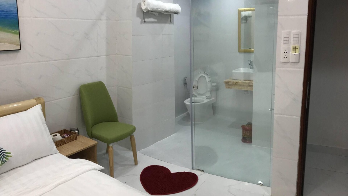 Bui Thi Xuan Hotel | Deluxe private room 1 bed ,1 bath , 2 guests in Hotel you and me