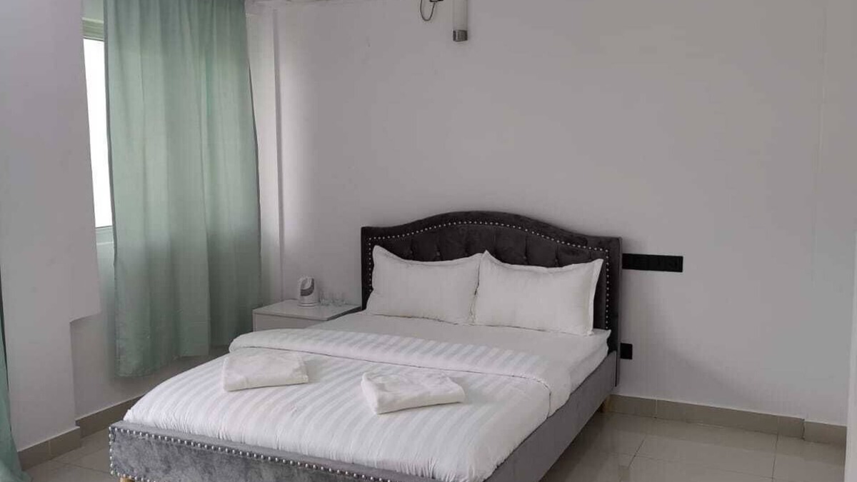 Hulhumale Apartment | Deluxe Room in a Quite Neighborhood