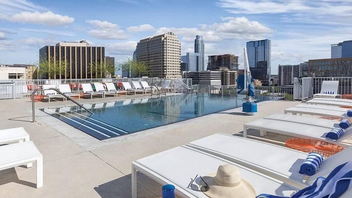 Civic District Condo | Deluxe Studio Condo Enjoy the City of Austin!
