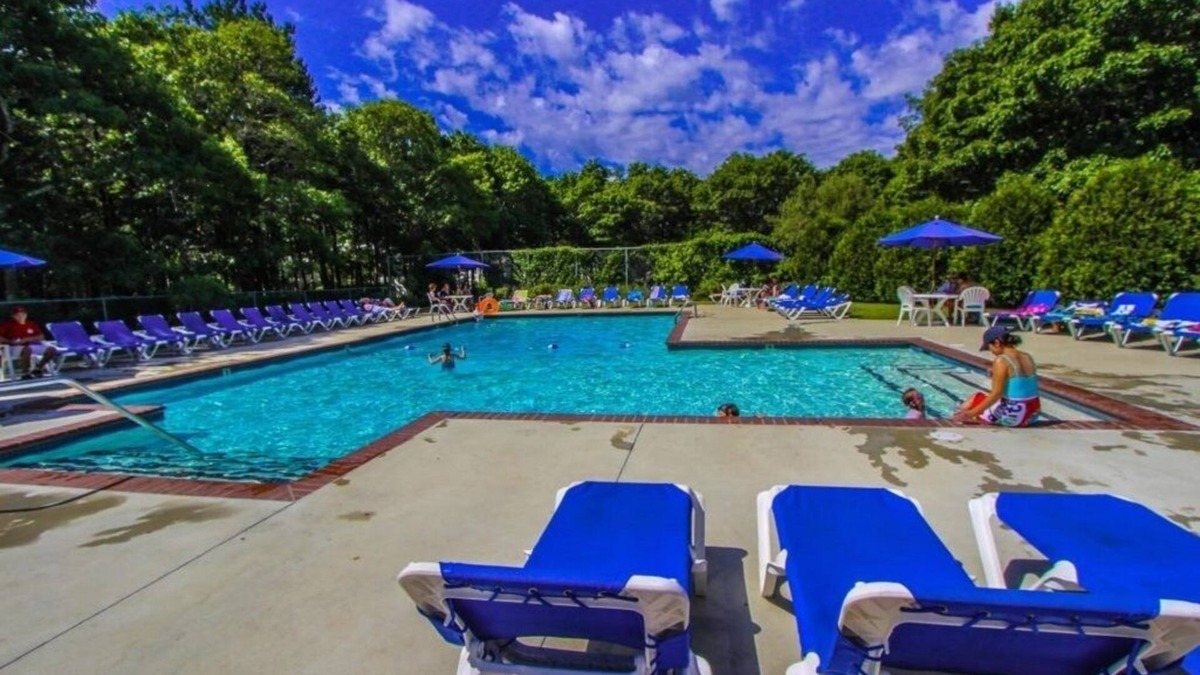 Mashpee House | Deluxe townhouse at the charming Sea Mist Resort Resort with swimming pool