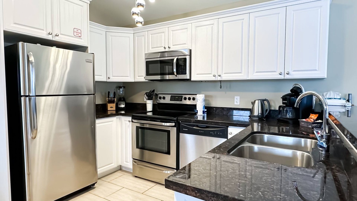 Stanley Bridge Villa | Deluxe Two Bedroom with Outdoor Hot Tub & Fireplace