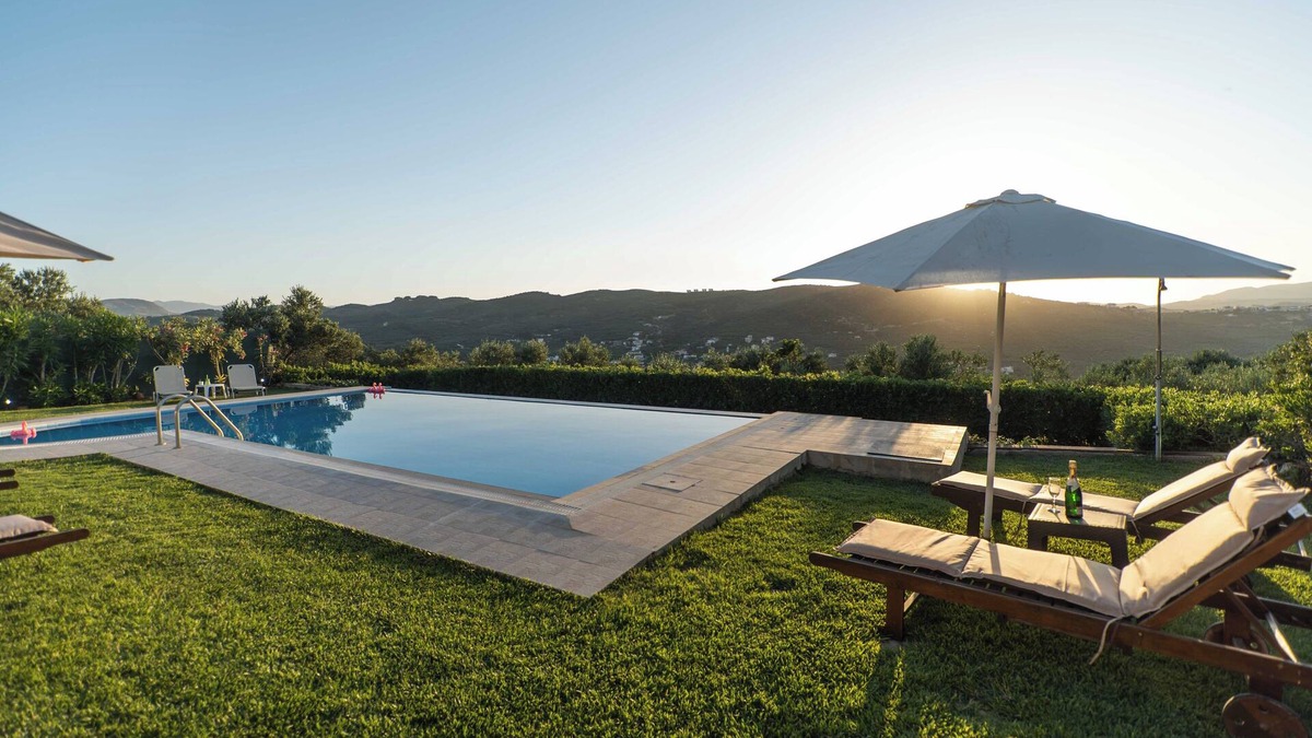 Darmarochori Villa | Deluxe Villa with Pool ‘Myrto’- 3 bedrooms