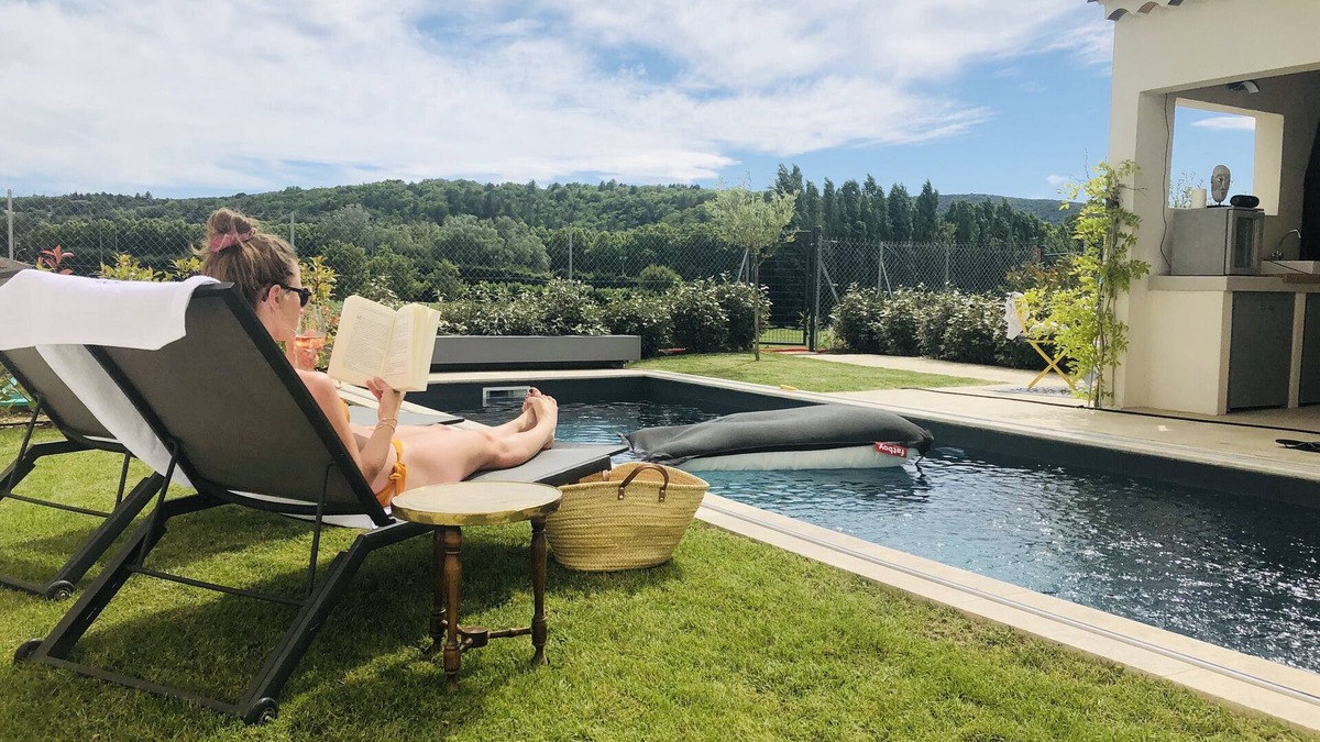 Malaucene Villa | Deluxe villa with private pool and beautiful mountain view