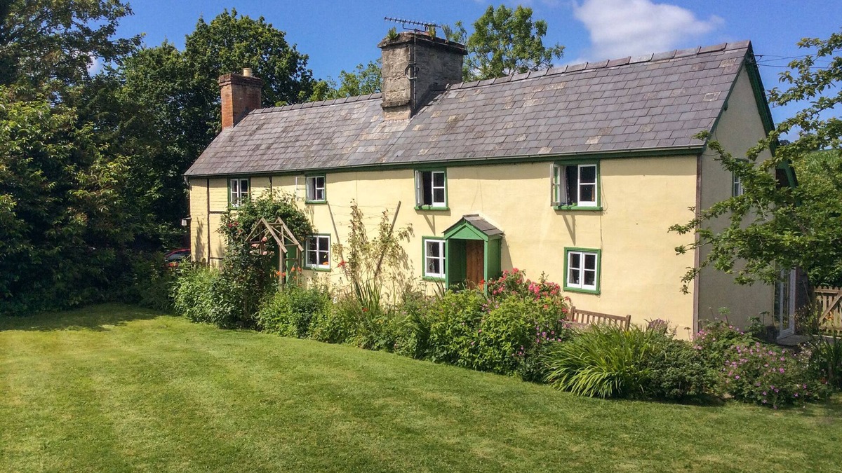 Aymestrey House | DENBIGH HALL, pet friendly, character holiday cottage in Presteigne