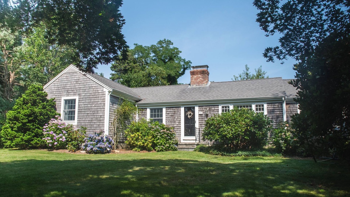 Dennis House | Dennis Village 3 bedroom house, walk to beach, central air, lg private setting