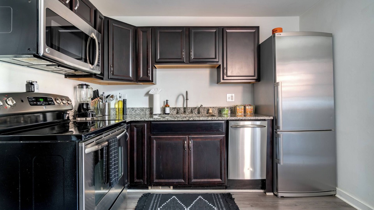 Victorian Village Resort | Dennison Full Masterhouse