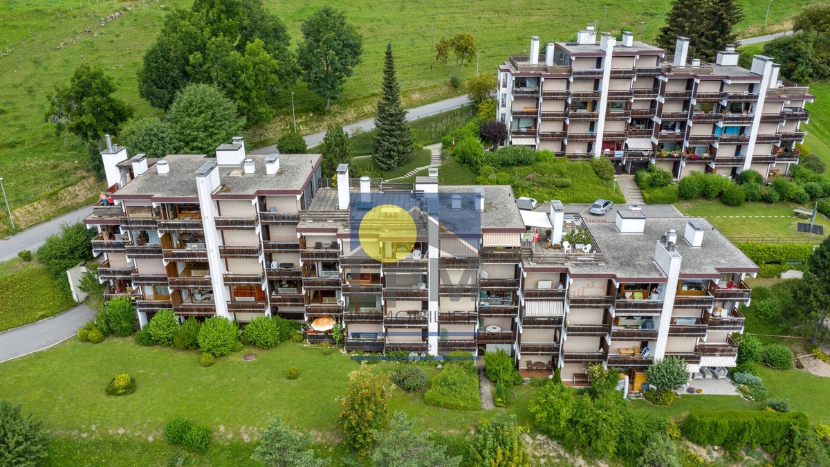 Leysin Apartment | Dents du Midi B56 3 rooms apartment up to 4 people (65m2) at second floor of an apartment house at a