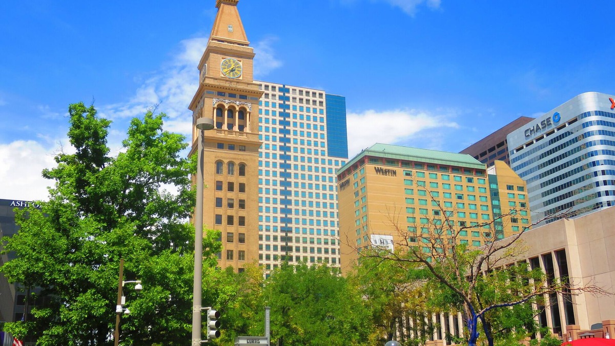 Downtown Denver Condo | DENVER STUDIO PRIVATE BALCONY, CITY VIEWS, GYM, NEAR ATTRACTIONS, SPORTS VENUES