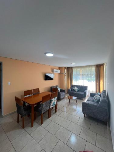 Piura Apartment | Departamento Confort y Seguridad en Exclusiva Zona de Piura, Frente a Parque y Cerca de Todo