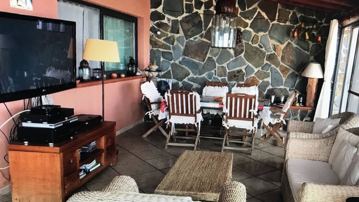San Nicola l'Arena House | Dependance of about 100 square meters, with swimming pool shared with the owners.