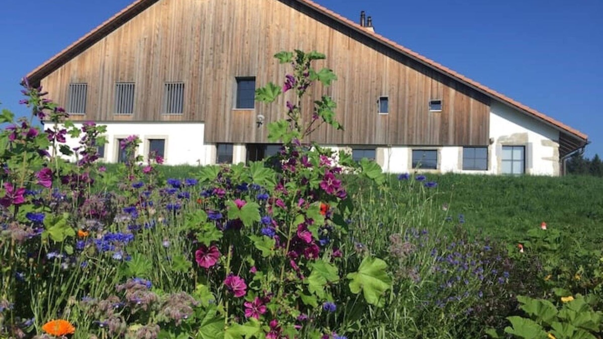 La Brevine Other | Der Charakter Eines Alten Bauernhofs im Herzen der Natur