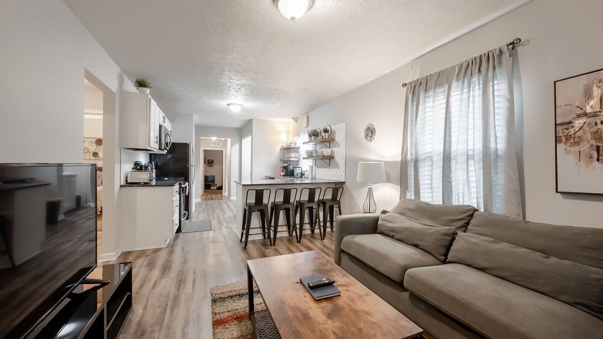 Algonquin House | !Derby City Sanctuary- 4 bed 2 bath renovated home