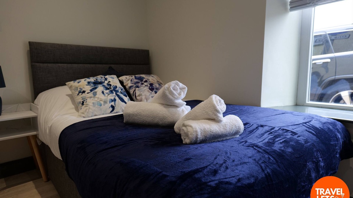 Londonderry Apartment | Derry City, Northern Ireland - Waterside Rooms (Room 1)