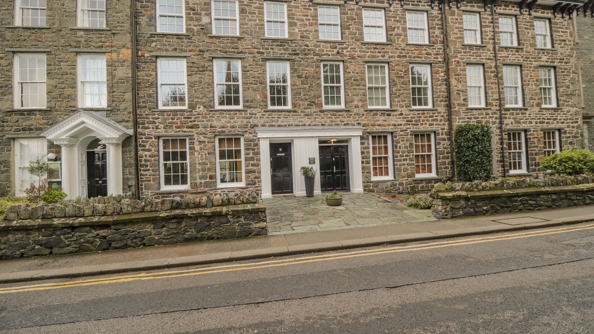 Keswick Cottage | DERWENTWATER APARTMENT, family friendly in Keswick