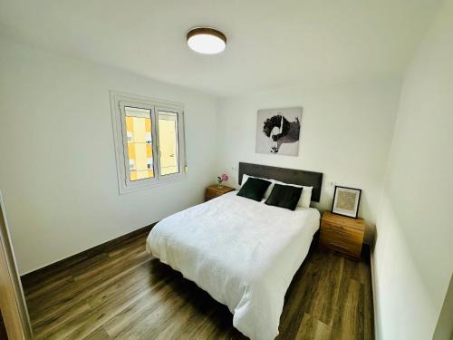 Saron Apartment | Descubre Cantabria 2! A 4 minutos de Cabárceno y capacidad para 6 adultos!