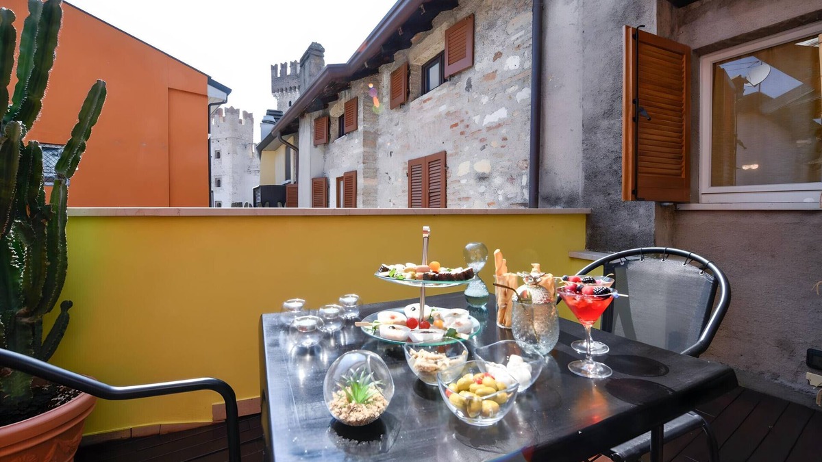 Sirmione Apartment | Desenzanoloft La Regina di Sirmione