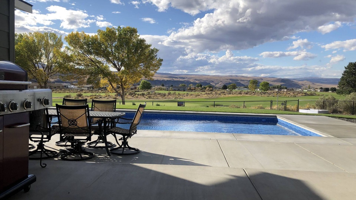 Desert Aire House | Desert Aire Oasis - POOL and Hot Tub with Views