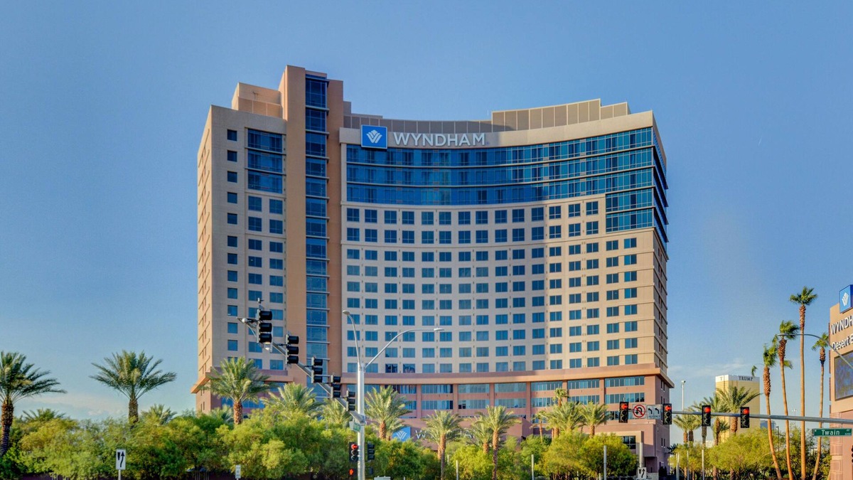 Las Vegas Condo | Desert Blue 2 bedroom 2 bath condo - near strip